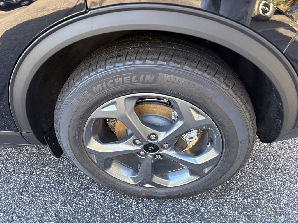 2026 Agate Black Metallic Ford Escape ST-Line FWD SUV