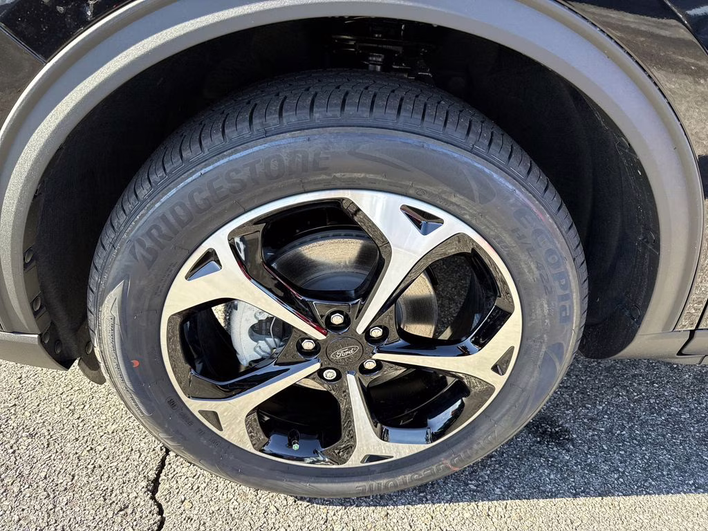 2026 Agate Black Metallic Ford Escape ST-Line Select AWD SUV