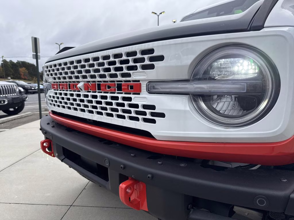 2025 Oxford White Ford Bronco Stroppe Edition 4X4 SUV