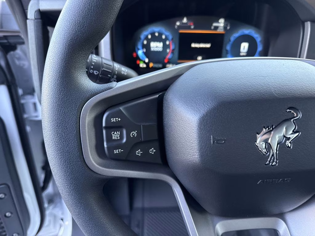 2025 Oxford White Ford Bronco Base 4X4 SUV