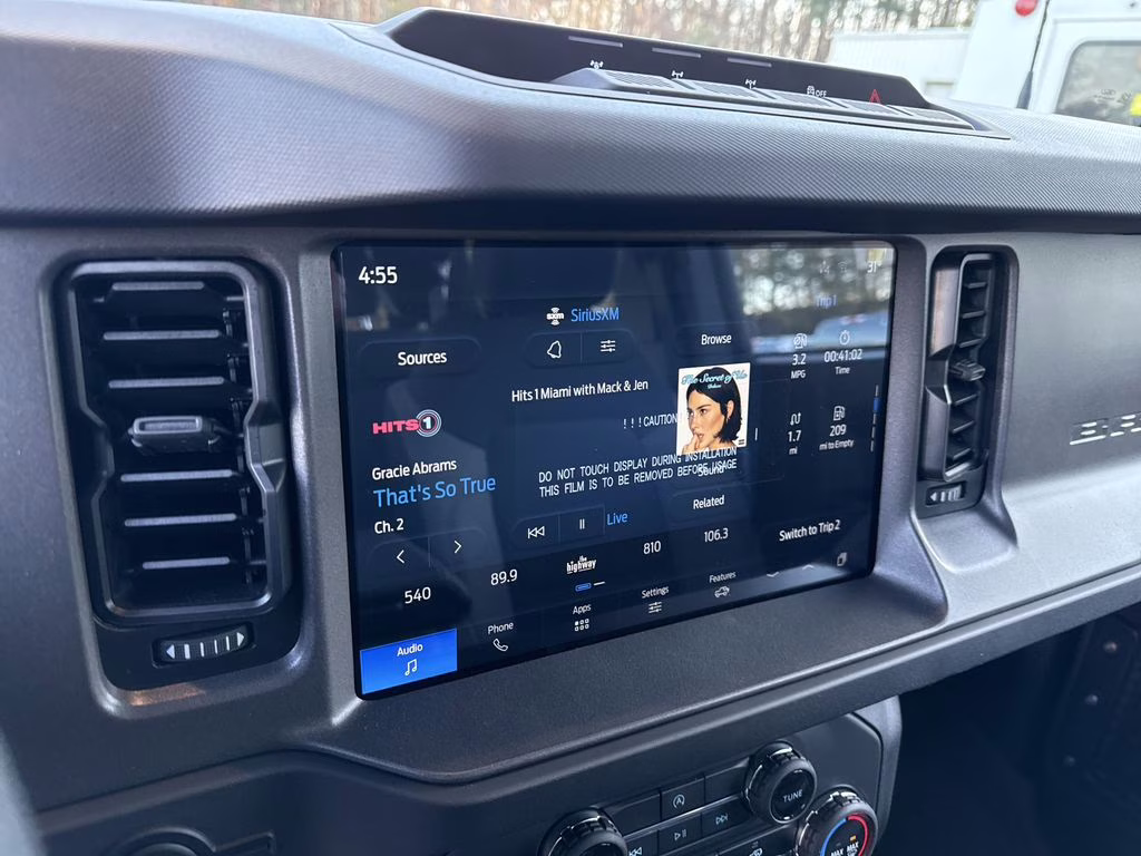 2025 Oxford White Ford Bronco Base 4X4 SUV