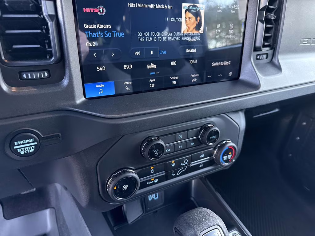 2025 Oxford White Ford Bronco Base 4X4 SUV