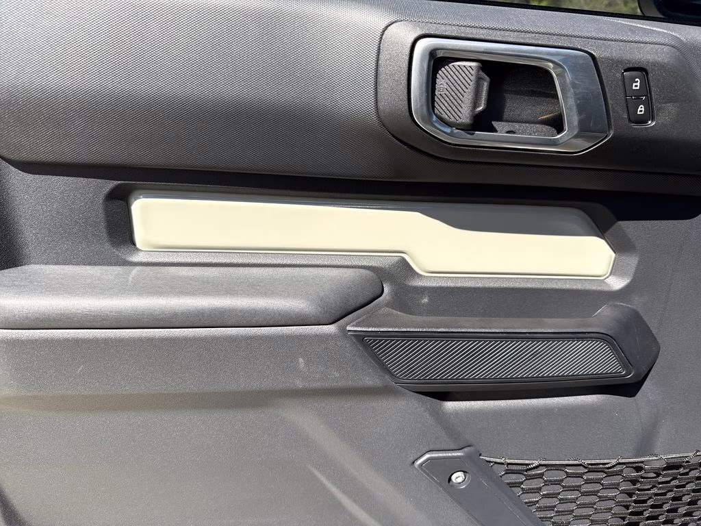 2025 Desert Sand Ford Bronco Base 4X4 SUV