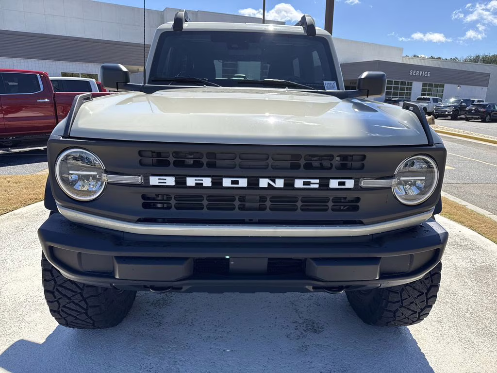 2025 Desert Sand Ford Bronco Base 4X4 SUV