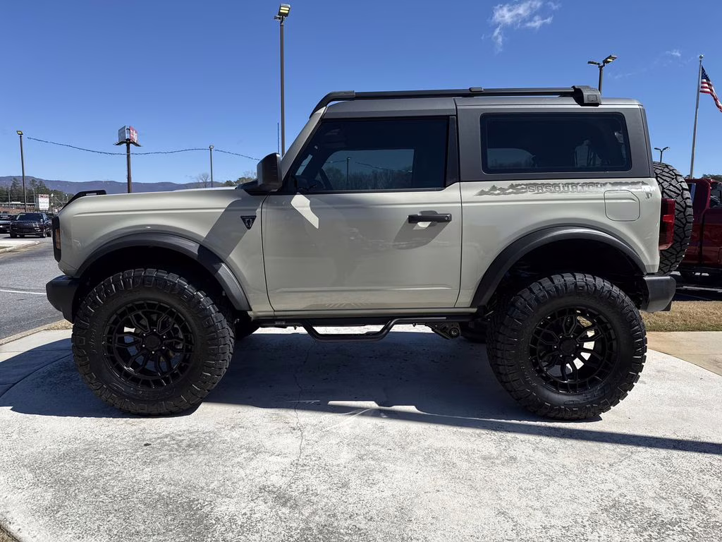 2025 Desert Sand Ford Bronco Base 4X4 SUV