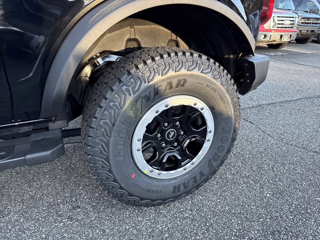 2025 Shadow Black Ford Bronco Base 4X4 SUV