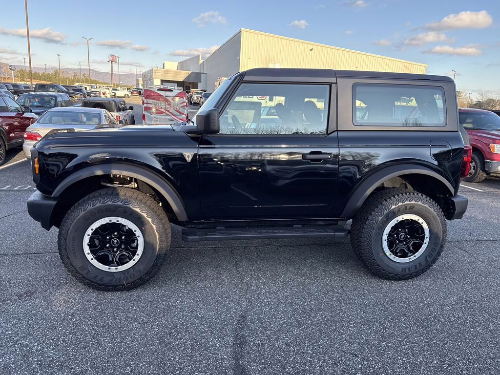 2025 Shadow Black Ford Bronco Base 4X4 SUV