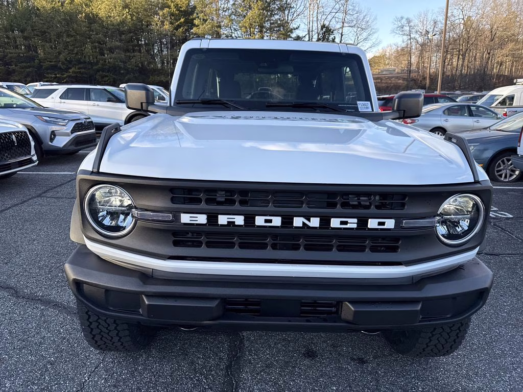 2025 Oxford White Ford Bronco Base 4X4 SUV