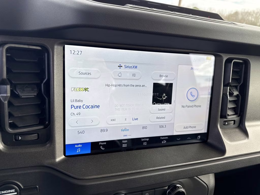 2025 Oxford White Ford Bronco Base 4X4 SUV