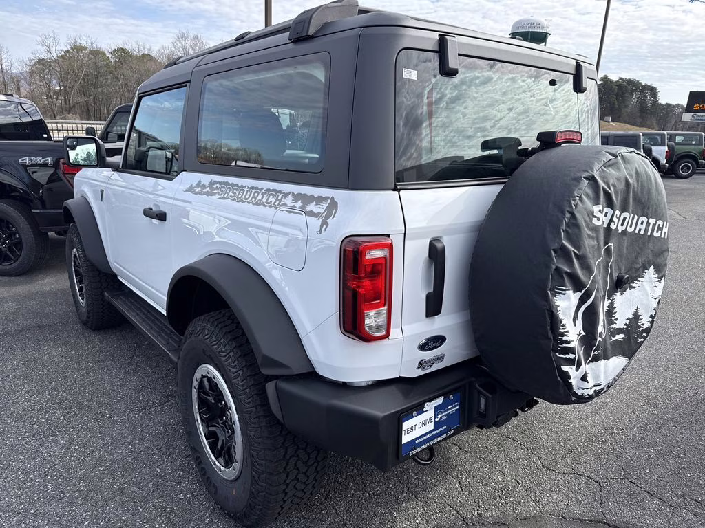 2025 Oxford White Ford Bronco Base 4X4 SUV