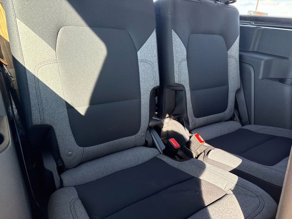 2025 Oxford White Ford Bronco Base 4X4 SUV