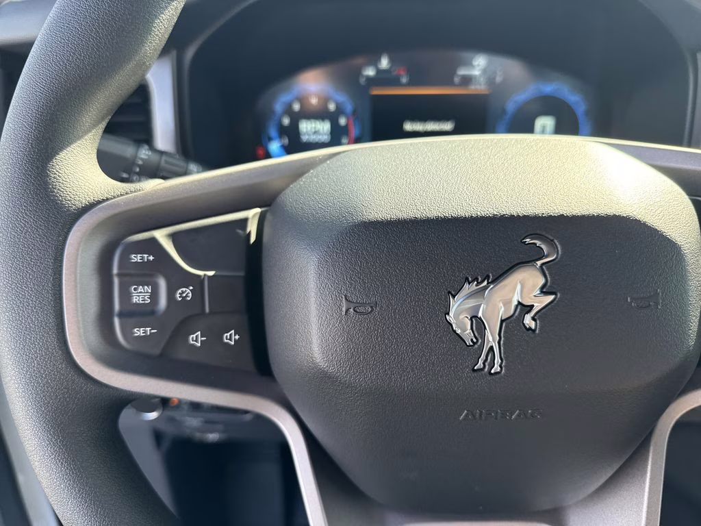 2025 Oxford White Ford Bronco Base 4X4 SUV