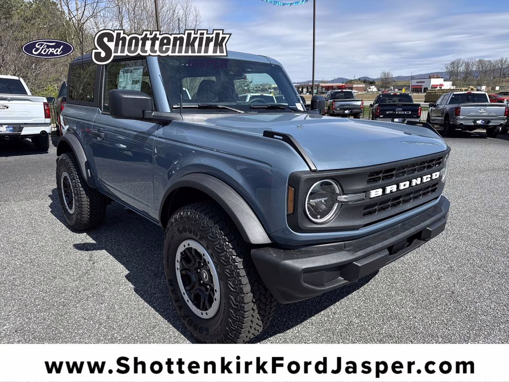 2025 Azure Gray Metallic Tri-Coat Ford Bronco Base 4X4 SUV