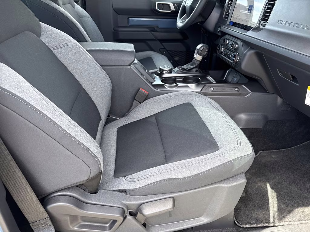 2025 Azure Gray Metallic Tri-Coat Ford Bronco Base 4X4 SUV