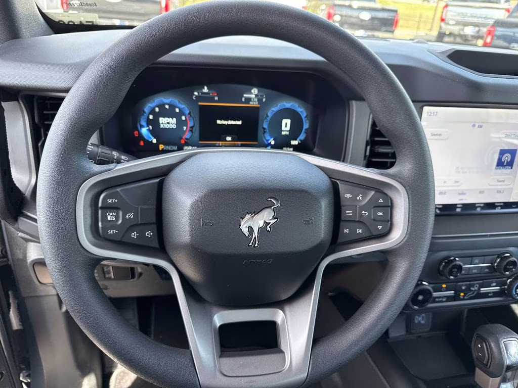 2025 Azure Gray Metallic Tri-Coat Ford Bronco Base 4X4 SUV