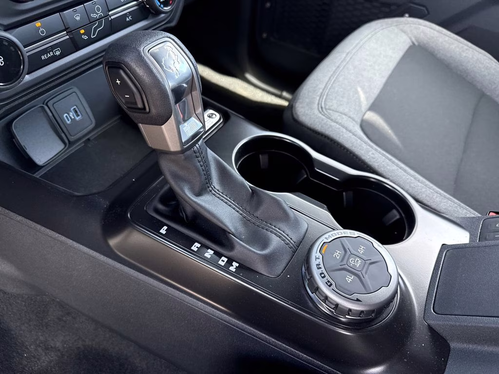 2025 Azure Gray Metallic Tri-Coat Ford Bronco Base 4X4 SUV