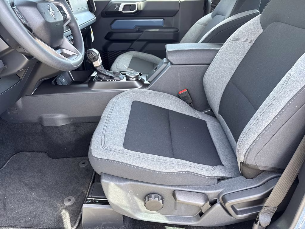 2025 Azure Gray Metallic Tri-Coat Ford Bronco Base 4X4 SUV