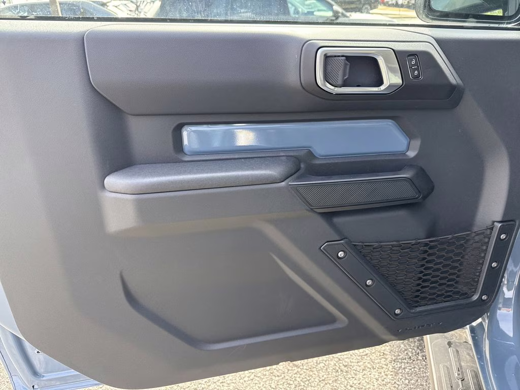 2025 Azure Gray Metallic Tri-Coat Ford Bronco Base 4X4 SUV