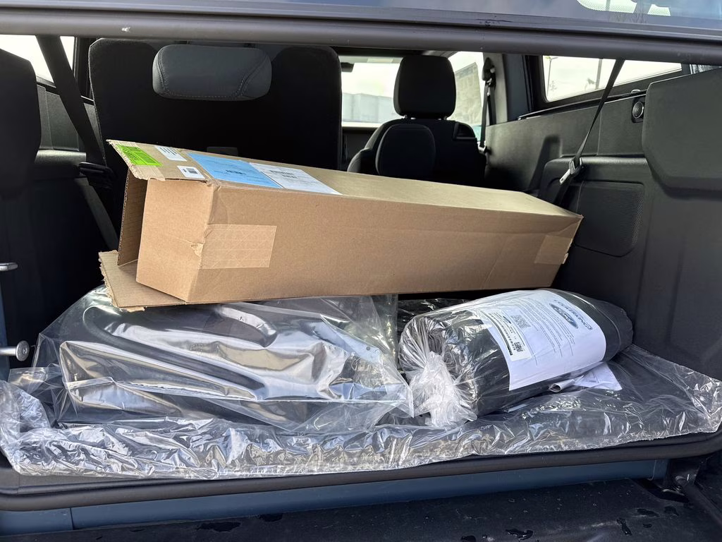 2025 Azure Gray Metallic Tri-Coat Ford Bronco Base 4X4 SUV