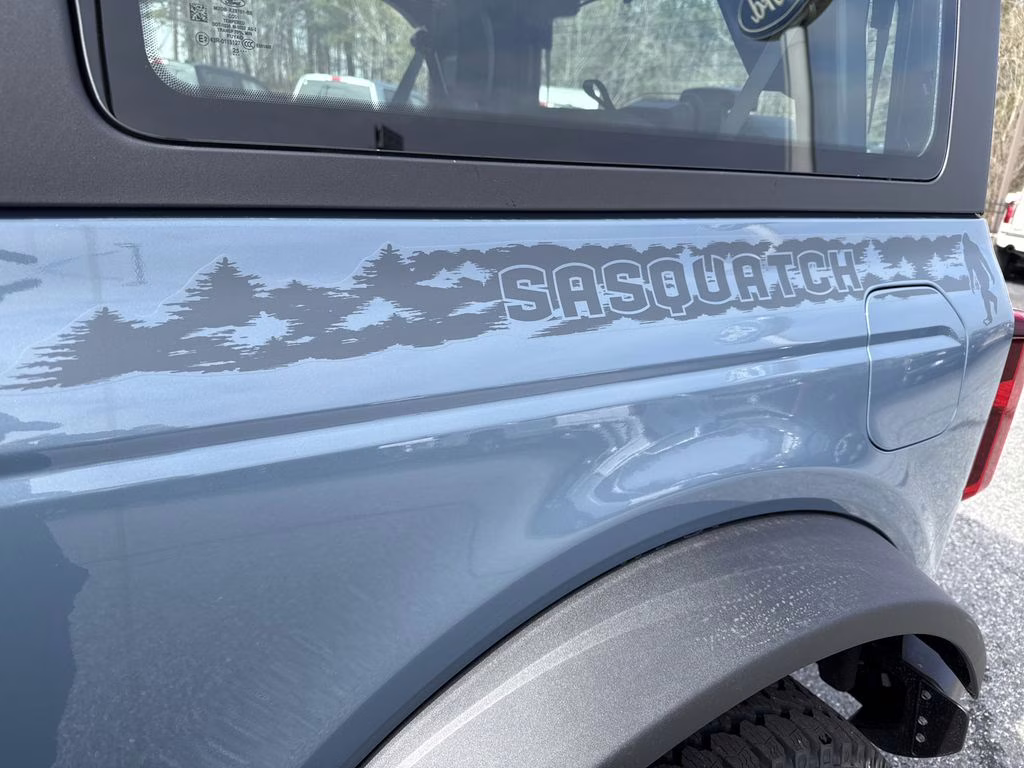 2025 Azure Gray Metallic Tri-Coat Ford Bronco Base 4X4 SUV