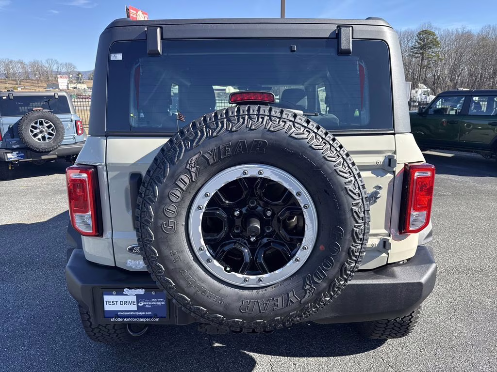 2025 Desert Sand Ford Bronco Base 4X4 SUV