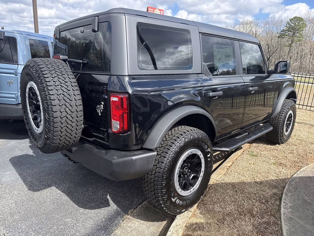 2025 Shadow Black Ford Bronco Base 4X4 SUV