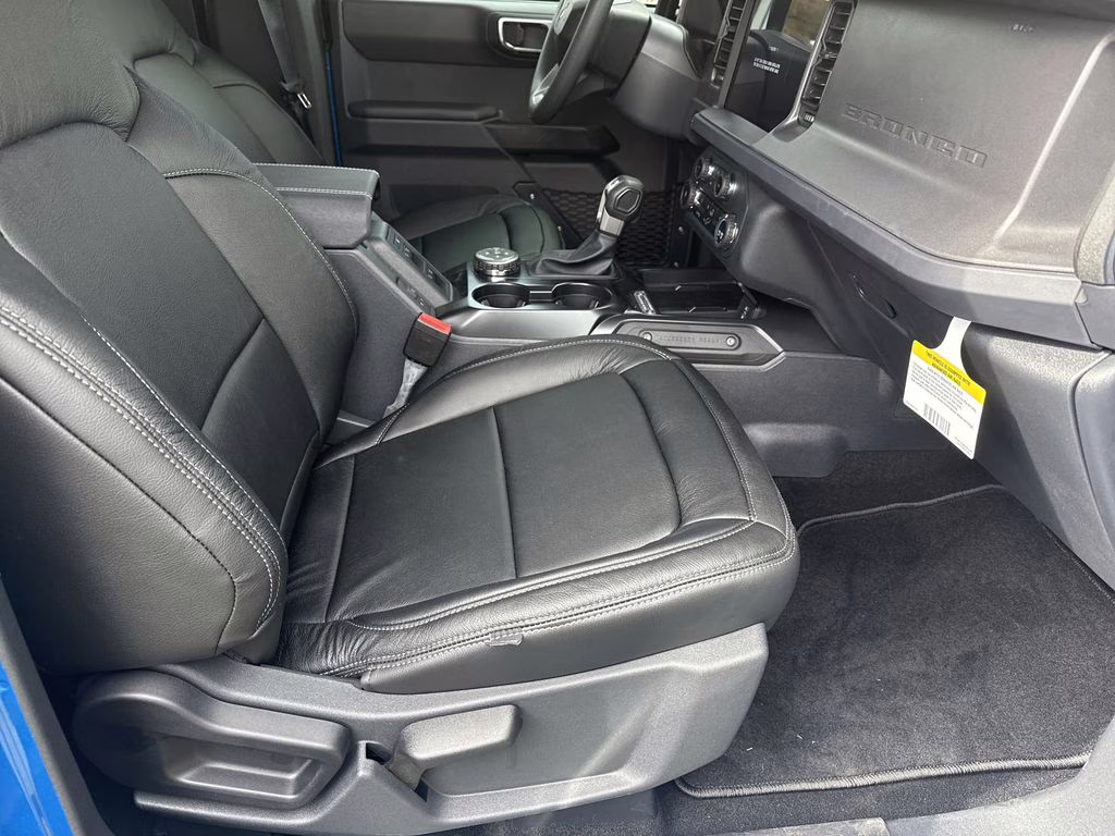 2025 Velocity Blue Metallic Ford Bronco Base 4X4 SUV