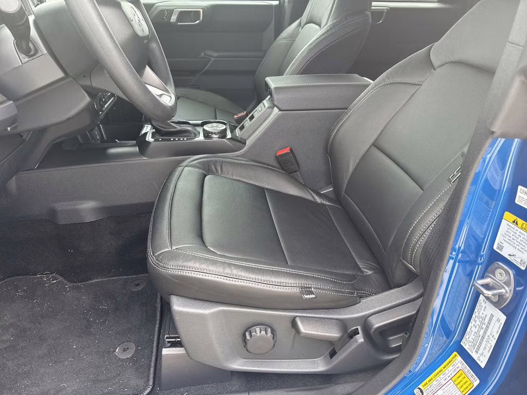 2025 Velocity Blue Metallic Ford Bronco Base 4X4 SUV