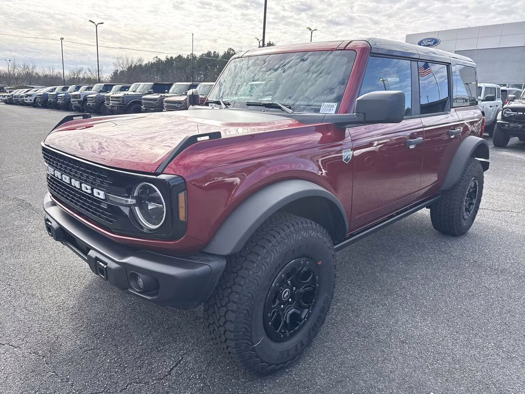 2025 Ruby Red Metallic Tinted Clearcoat Ford Bronco Big Bend 4X4 SUV