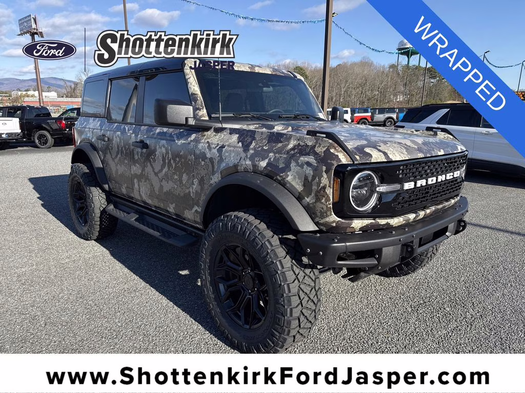 2025 Shadow Black Ford Bronco Big Bend 4X4 SUV