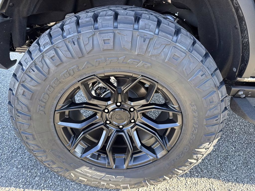 2025 Shadow Black Ford Bronco Big Bend 4X4 SUV