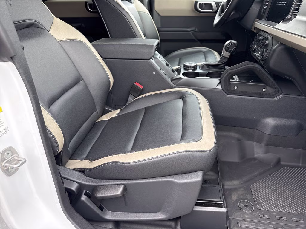 2025 Oxford White Ford Bronco Big Bend 4X4 SUV