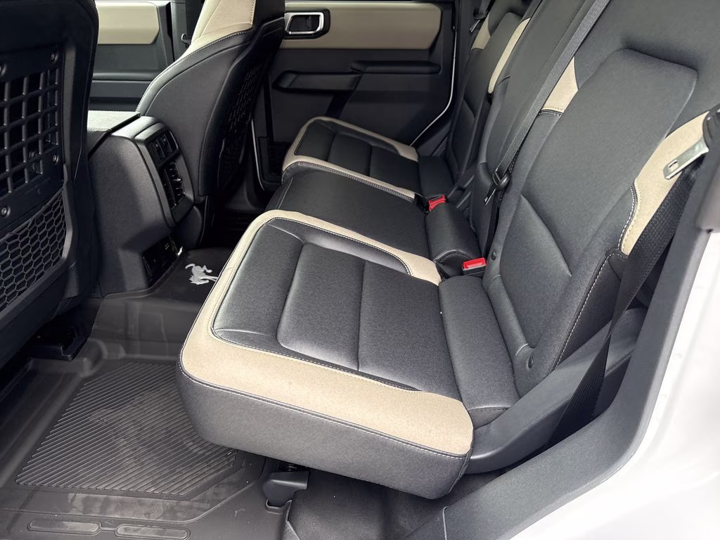 2025 Oxford White Ford Bronco Big Bend 4X4 SUV