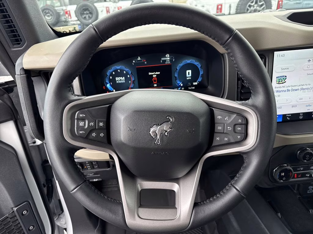 2025 Oxford White Ford Bronco Big Bend 4X4 SUV