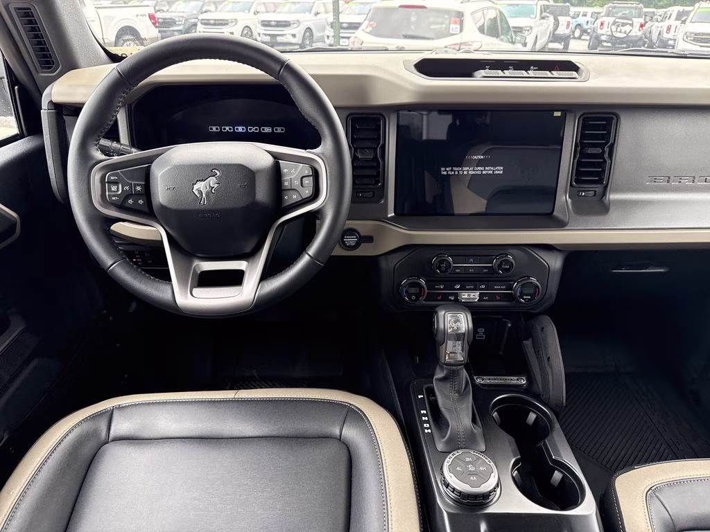 2025 Oxford White Ford Bronco Big Bend 4X4 SUV