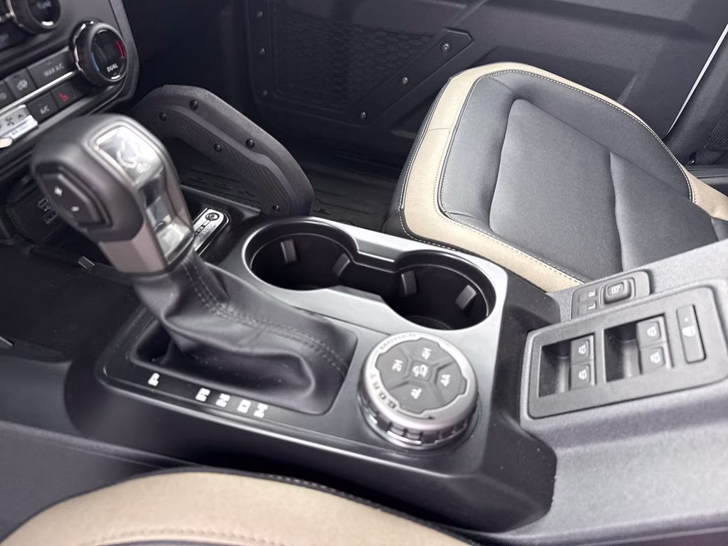 2025 Oxford White Ford Bronco Big Bend 4X4 SUV