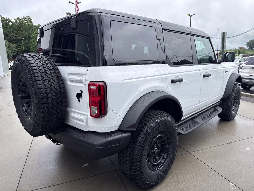 2025 Oxford White Ford Bronco Big Bend 4X4 SUV
