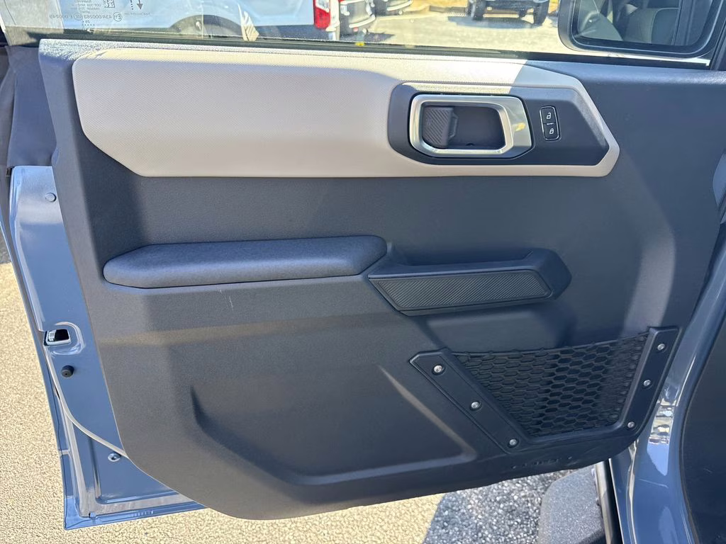 2025 Azure Gray Metallic Tri-Coat Ford Bronco Big Bend 4X4 SUV