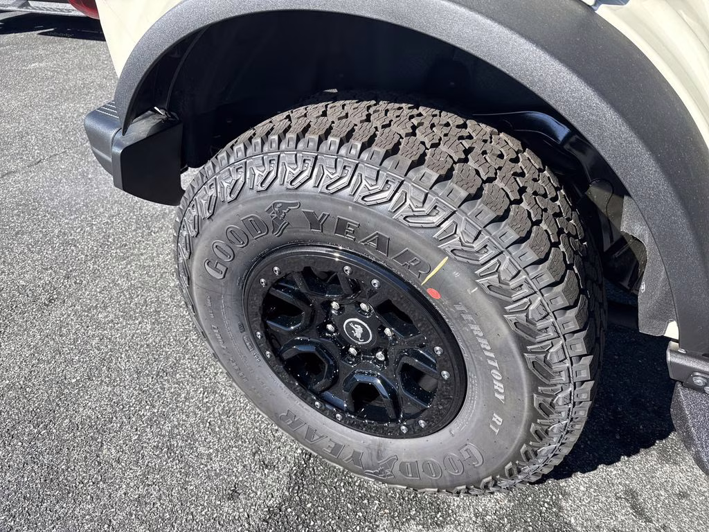 2025 Desert Sand Ford Bronco Big Bend 4X4 SUV