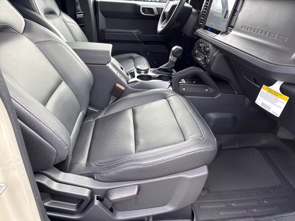 2025 Desert Sand Ford Bronco Big Bend 4X4 SUV