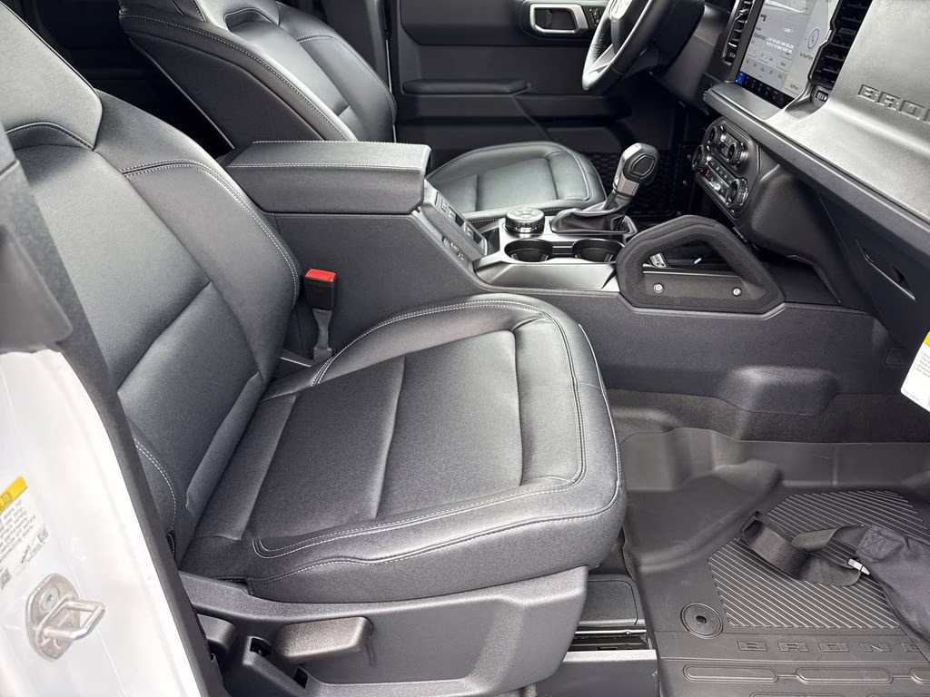 2025 Oxford White Ford Bronco Big Bend 4X4 SUV