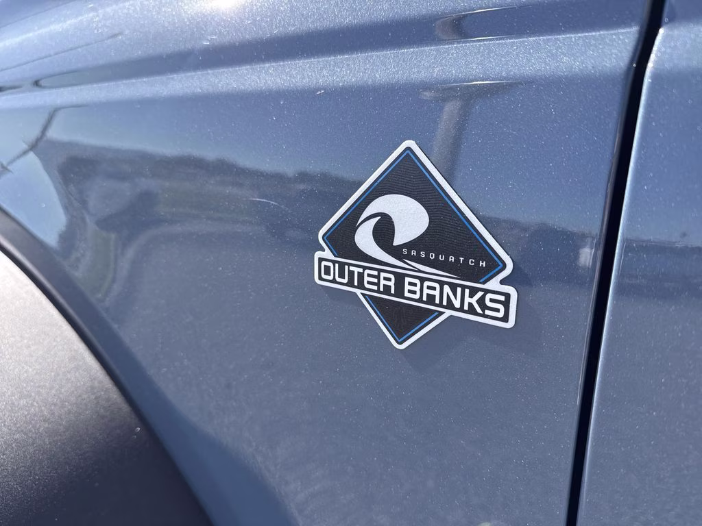 2025 Azure Gray Metallic Tri-Coat Ford Bronco Outer Banks 4X4 SUV