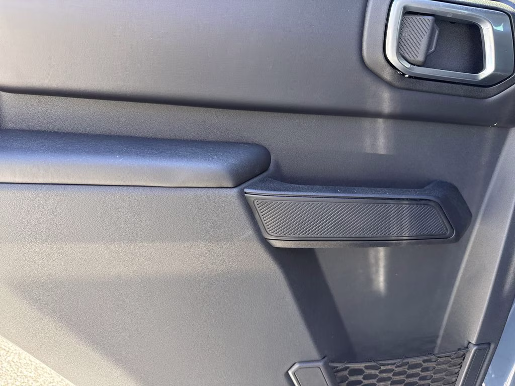 2025 Azure Gray Metallic Tri-Coat Ford Bronco Outer Banks 4X4 SUV
