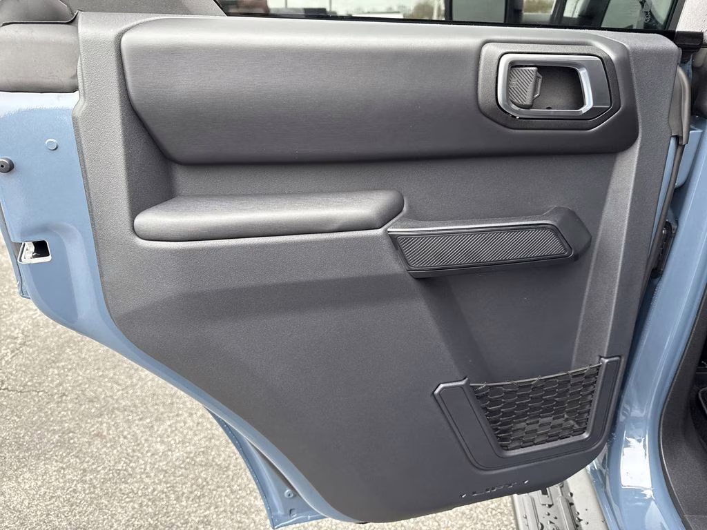 2025 Azure Gray Metallic Tri-Coat Ford Bronco Outer Banks 4X4 SUV