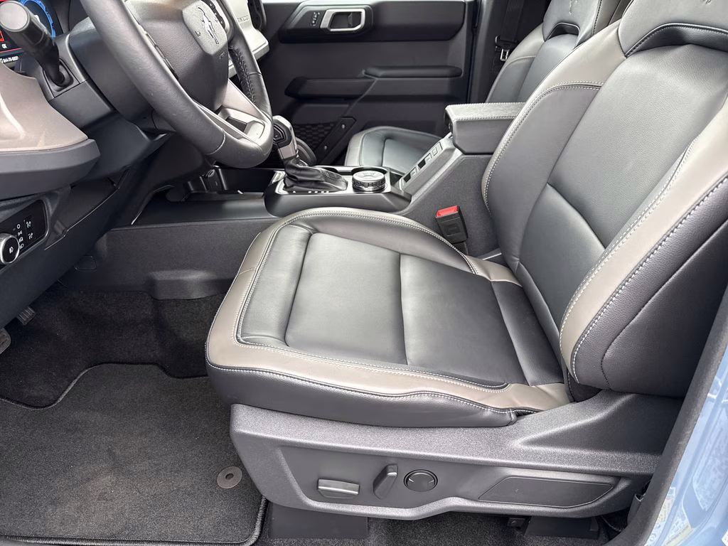 2025 Azure Gray Metallic Tri-Coat Ford Bronco Outer Banks 4X4 SUV