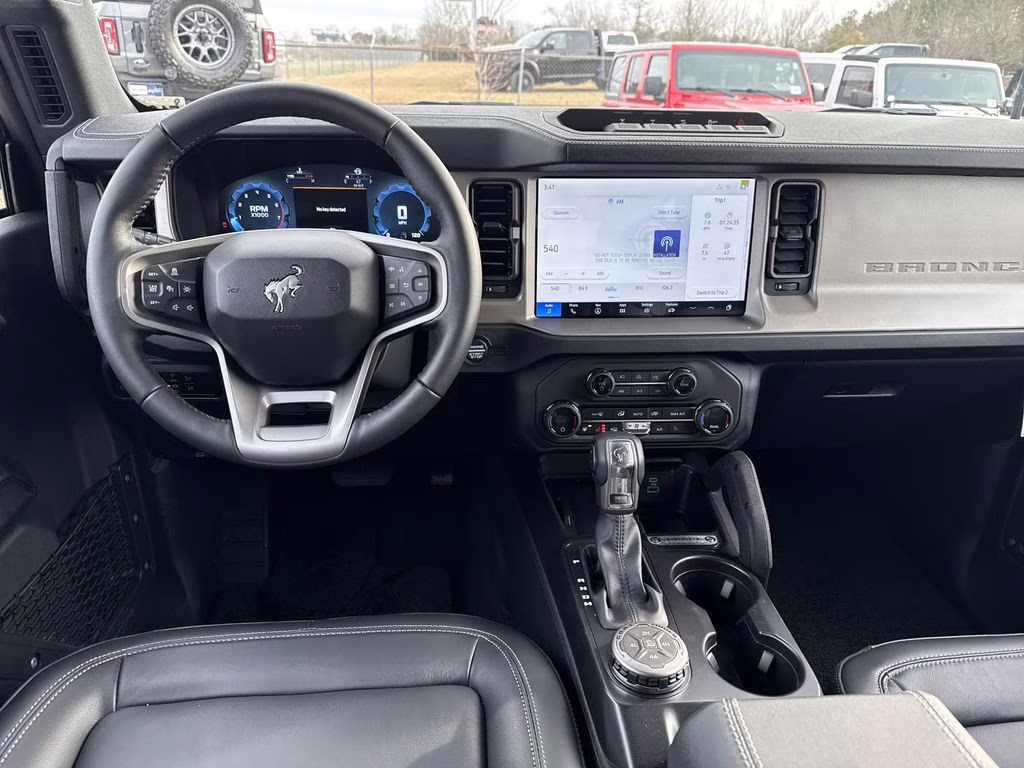 2025 Oxford White Ford Bronco Outer Banks 4X4 SUV