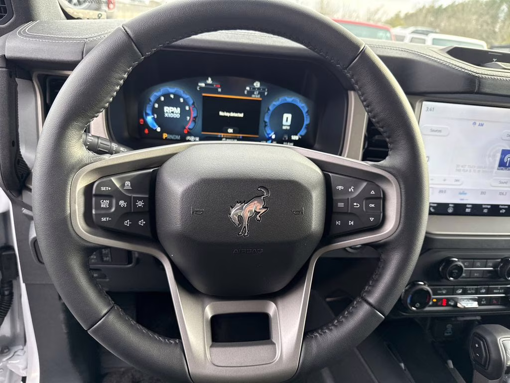 2025 Oxford White Ford Bronco Outer Banks 4X4 SUV