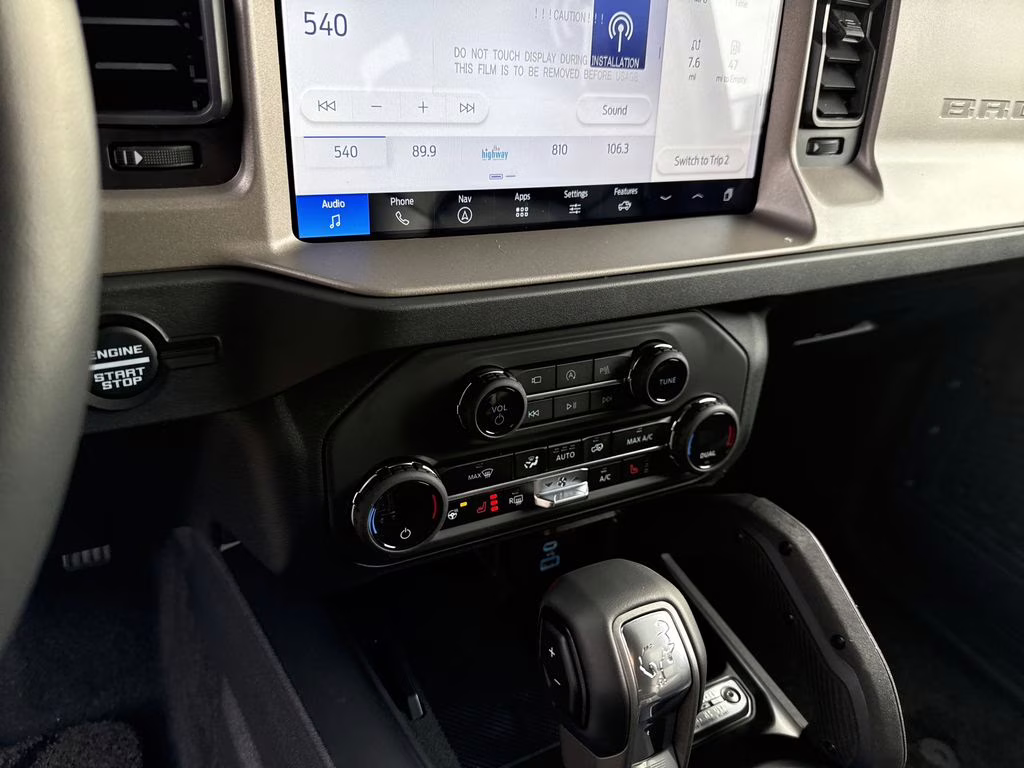 2025 Oxford White Ford Bronco Outer Banks 4X4 SUV