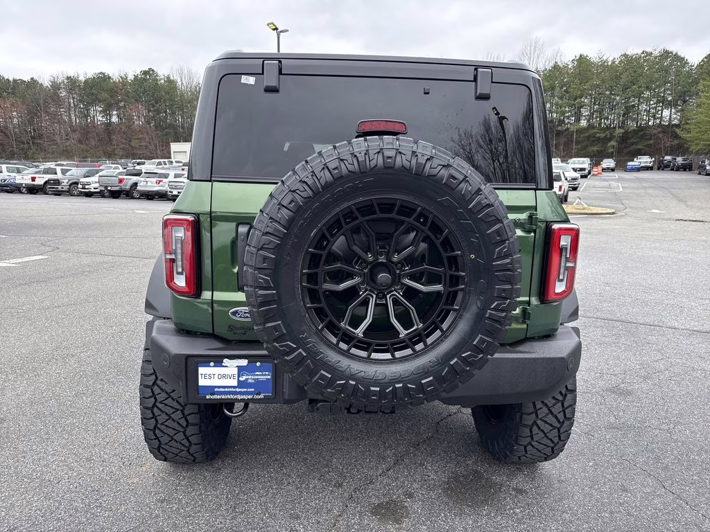 2025 Eruption Green Metallic Ford Bronco Outer Banks 4X4 SUV