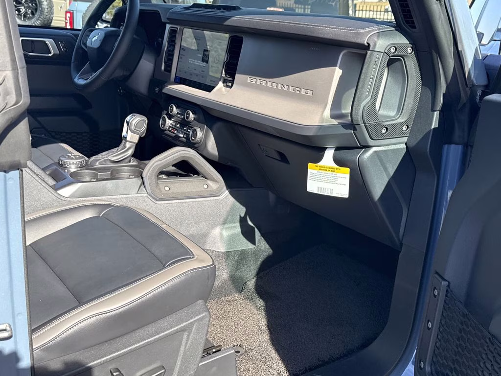 2025 Azure Gray Metallic Tri-Coat Ford Bronco Outer Banks 4X4 SUV